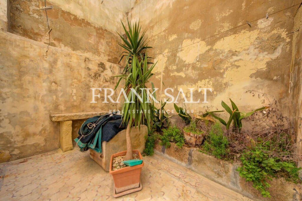 Victoria, Gozo, 3 Bedrooms Bedrooms, ,For Sale,FRSA-160131