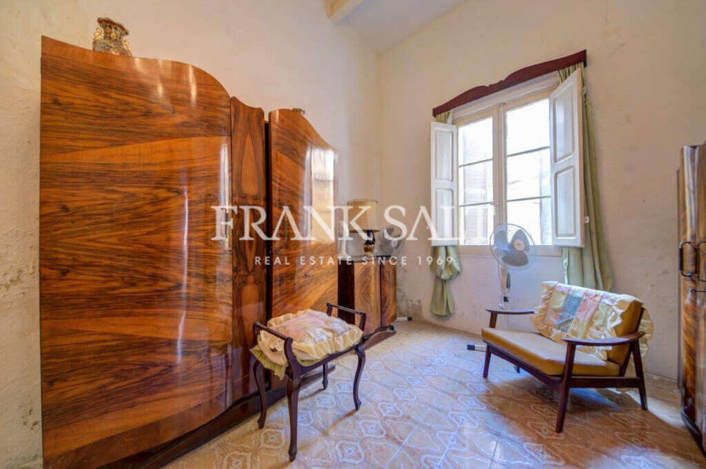 Victoria, Gozo, 3 Bedrooms Bedrooms, ,For Sale,FRSA-160131