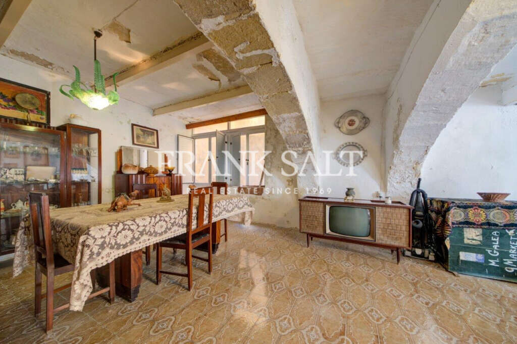 Victoria, Gozo, 3 Bedrooms Bedrooms, ,For Sale,FRSA-160131