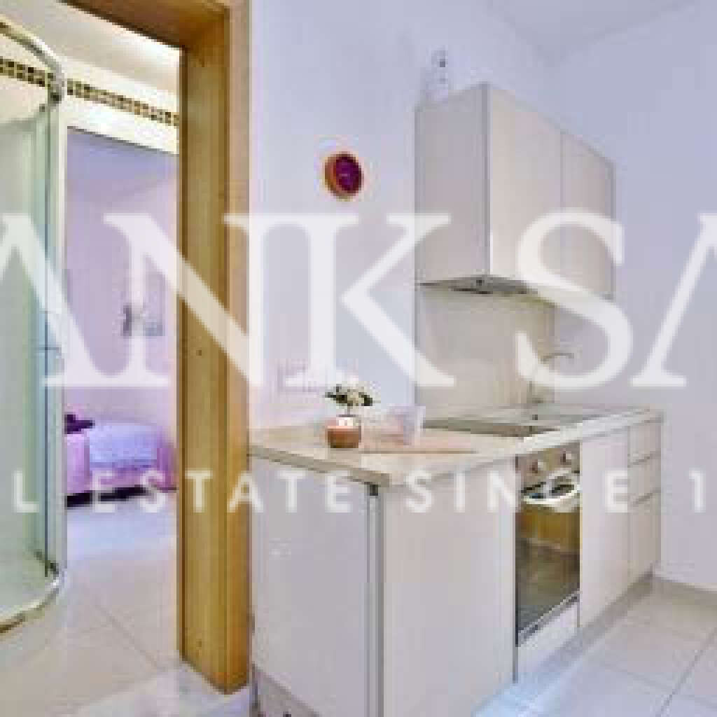 Pender Gardens, 3 Bedrooms Bedrooms, ,2 BathroomsBathrooms,For Sale,FRSA-042449