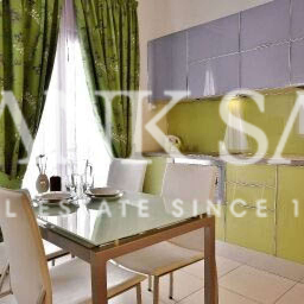 Pender Gardens, 3 Bedrooms Bedrooms, ,2 BathroomsBathrooms,For Sale,FRSA-042449