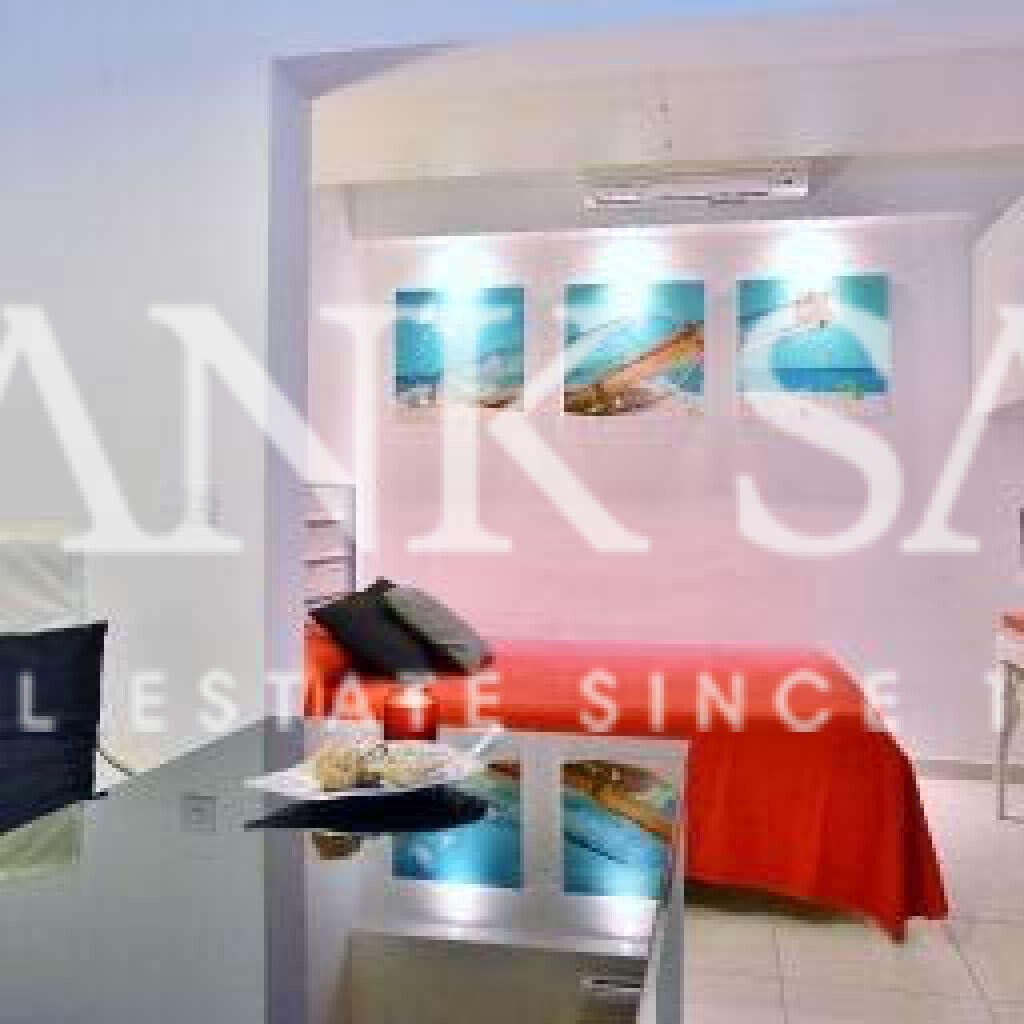 Pender Gardens, 3 Bedrooms Bedrooms, ,2 BathroomsBathrooms,For Sale,FRSA-042449