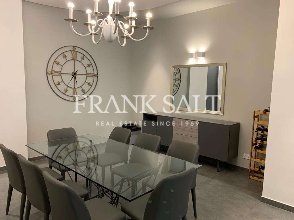 Pender Gardens, 3 Bedrooms Bedrooms, ,1 BathroomBathrooms,For Sale,FRSA-916341