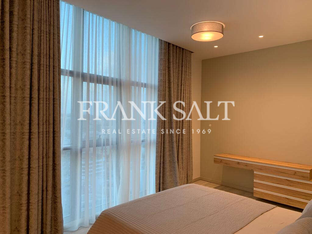 Pender Gardens, 3 Bedrooms Bedrooms, ,1 BathroomBathrooms,For Sale,FRSA-916341