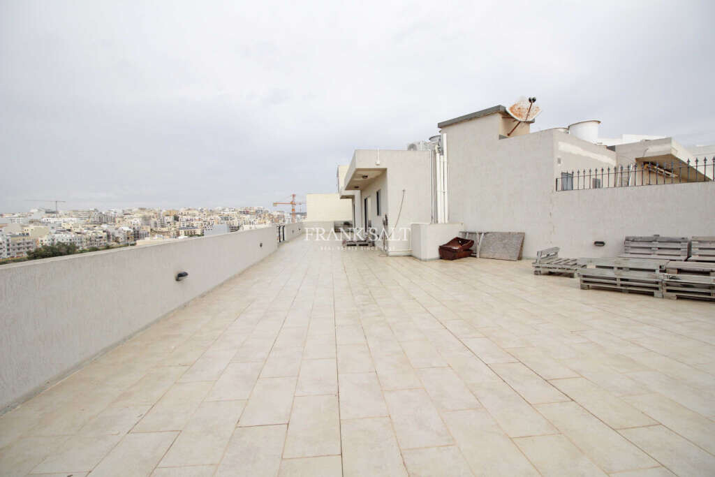 Marsascala, 3 Bedrooms Bedrooms, ,2 BathroomsBathrooms,For Sale,FRSA-424633