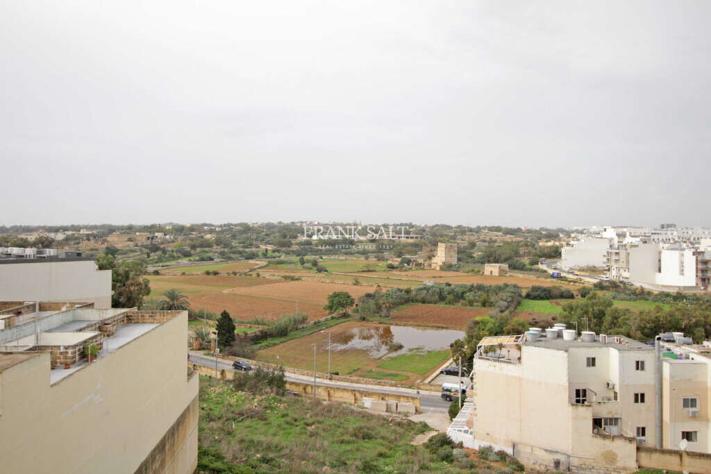 Marsascala, 3 Bedrooms Bedrooms, ,2 BathroomsBathrooms,For Sale,FRSA-424633