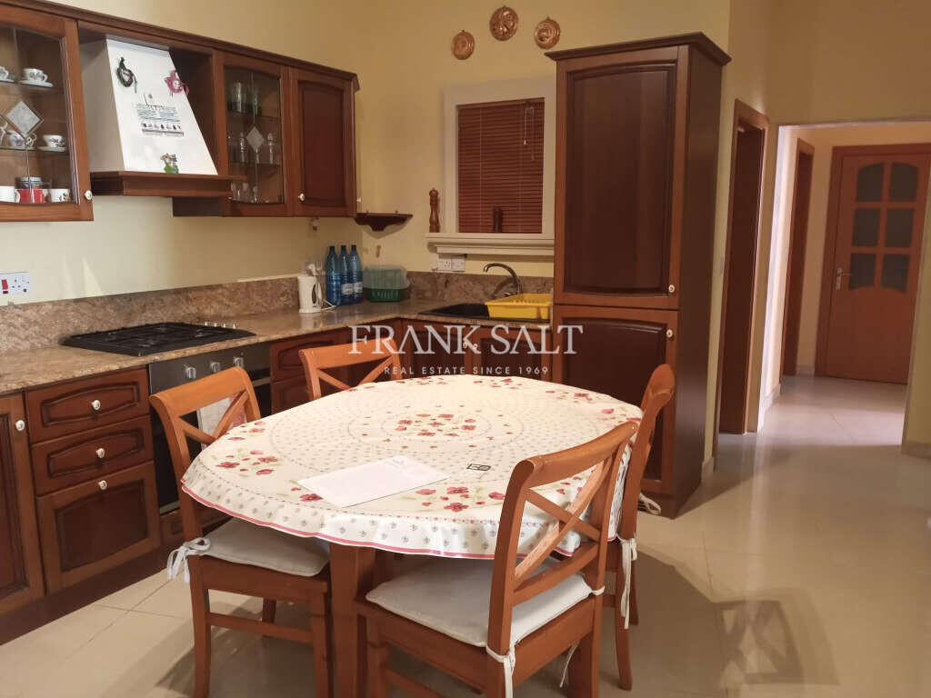 Marsalforn, Gozo, 3 Bedrooms Bedrooms, ,1 BathroomBathrooms,For Sale,FRSA-160062