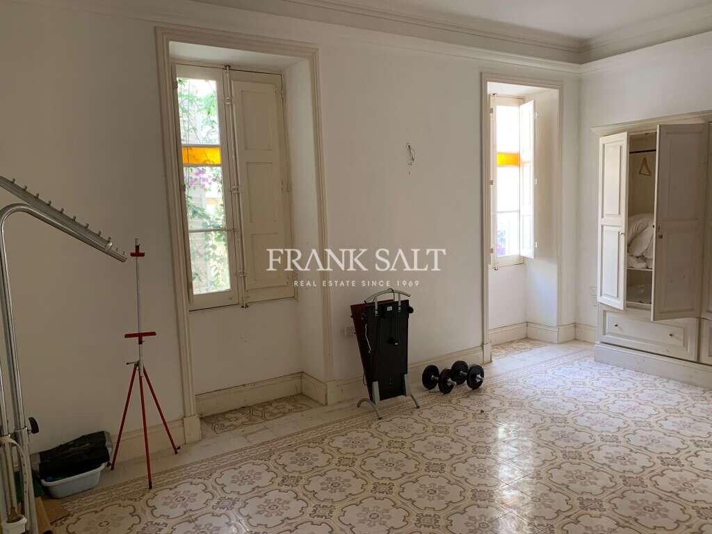 Paceville, 3 Bedrooms Bedrooms, ,For Sale,FRSA-353211