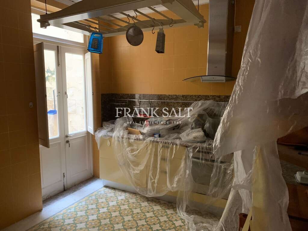 Paceville, 3 Bedrooms Bedrooms, ,For Sale,FRSA-353211