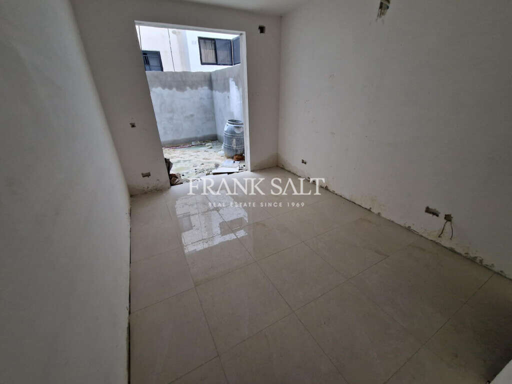 St Pauls Bay, 1 Bedroom Bedrooms, ,1 BathroomBathrooms,For Sale,FRSA-714057