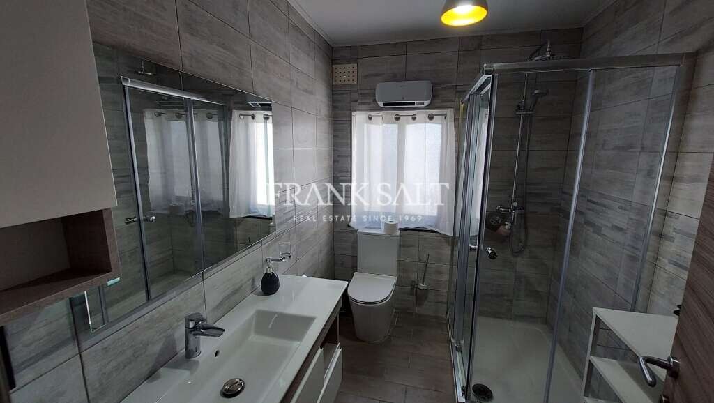 St Pauls Bay, 3 Bedrooms Bedrooms, ,1 BathroomBathrooms,For Sale,FRSA-215813