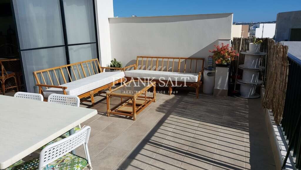 St Pauls Bay, 3 Bedrooms Bedrooms, ,1 BathroomBathrooms,For Sale,FRSA-215813