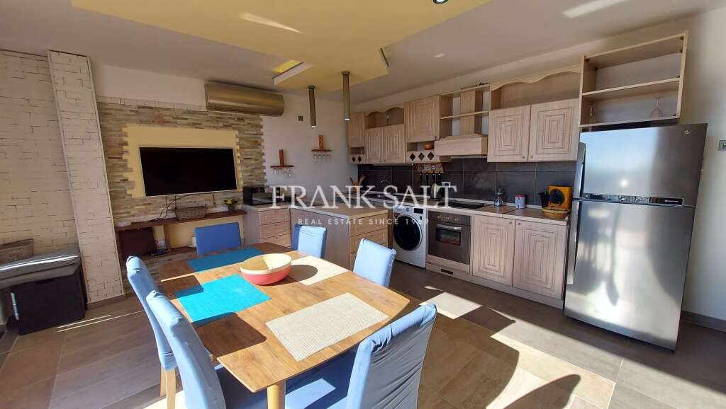 St Pauls Bay, 3 Bedrooms Bedrooms, ,1 BathroomBathrooms,For Sale,FRSA-215813