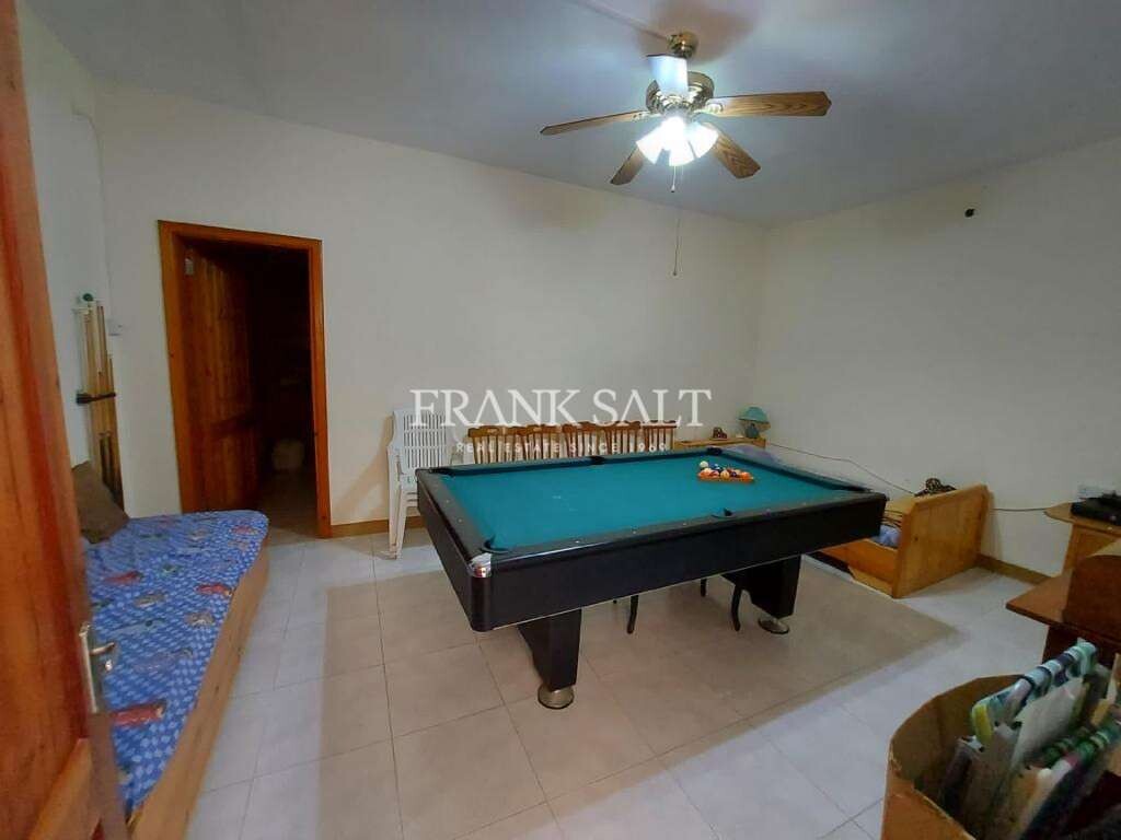 Zabbar, 1 Bedroom Bedrooms, ,1 BathroomBathrooms,For Sale,FRSA-215828