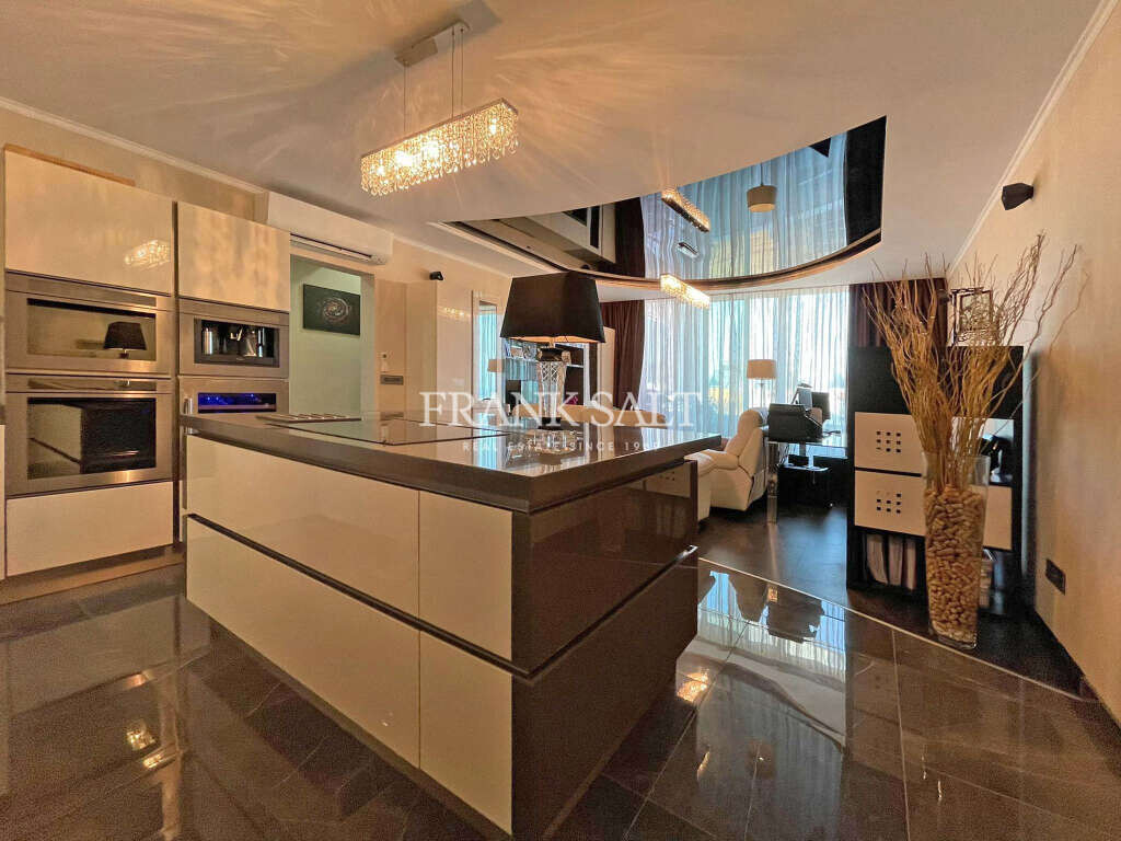 St Julians, 3 Bedrooms Bedrooms, ,4 BathroomsBathrooms,For Sale,FRSA-042084