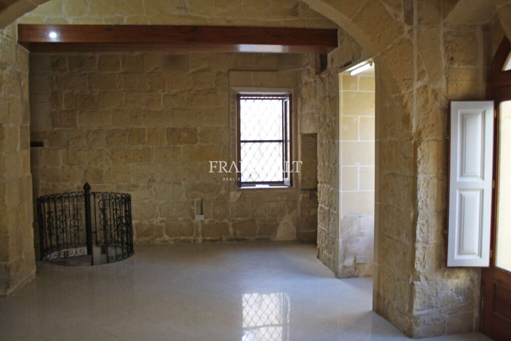 Victoria, Gozo, ,For Sale,FRSA-110611