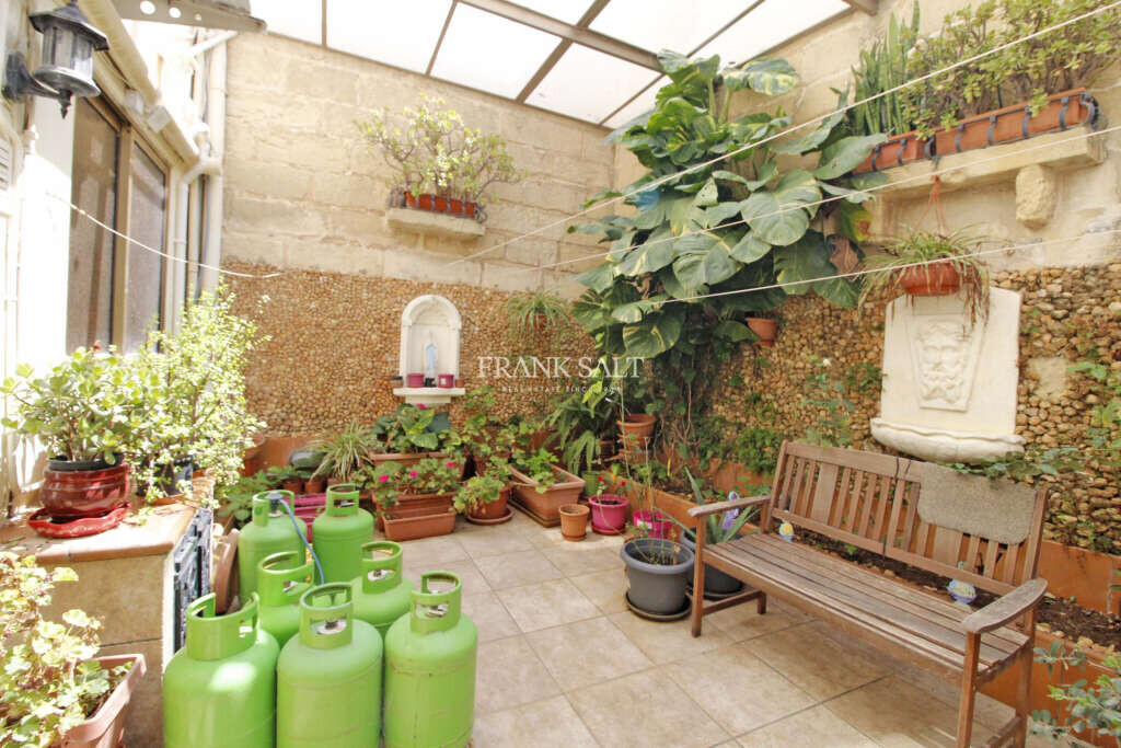 Rabat, 3 Bedrooms Bedrooms, ,1 BathroomBathrooms,For Sale,FRSA-042067