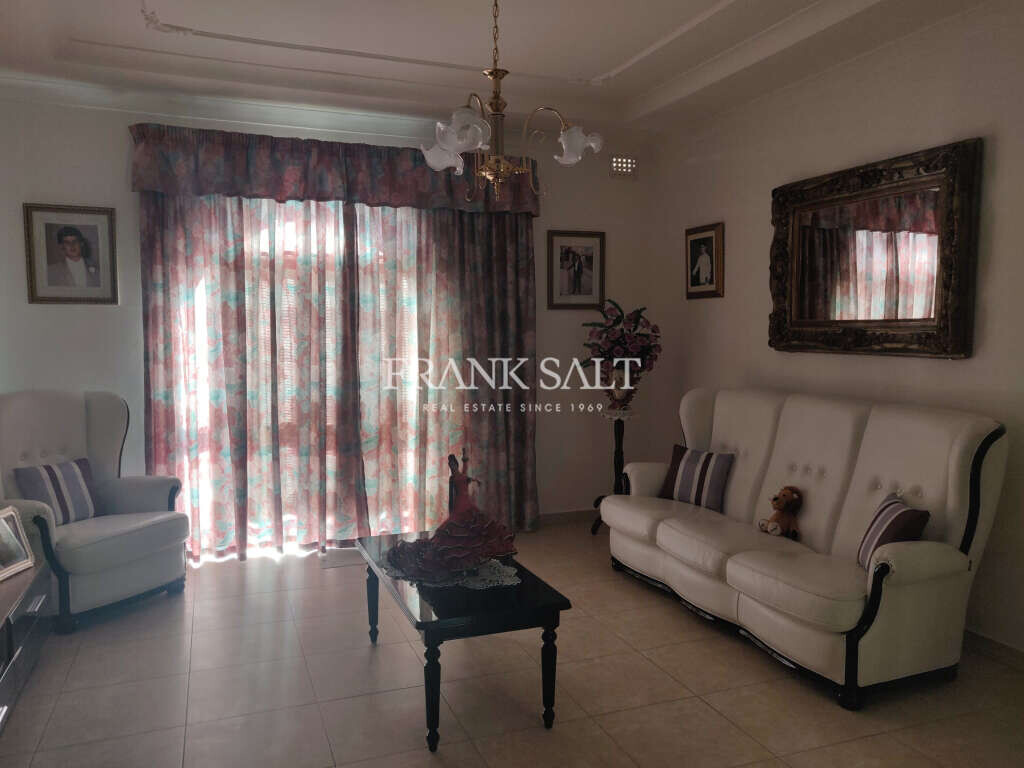 Hamrun, 3 Bedrooms Bedrooms, ,2 BathroomsBathrooms,For Sale,FRSA-321124