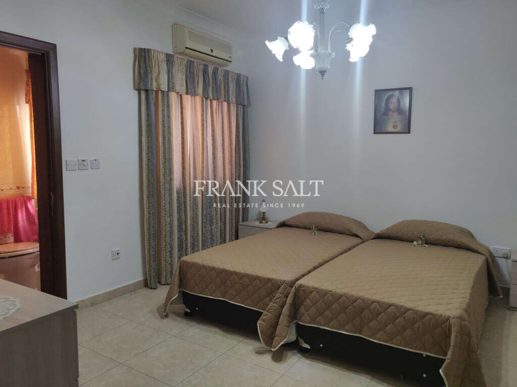 Hamrun, 3 Bedrooms Bedrooms, ,2 BathroomsBathrooms,For Sale,FRSA-321124