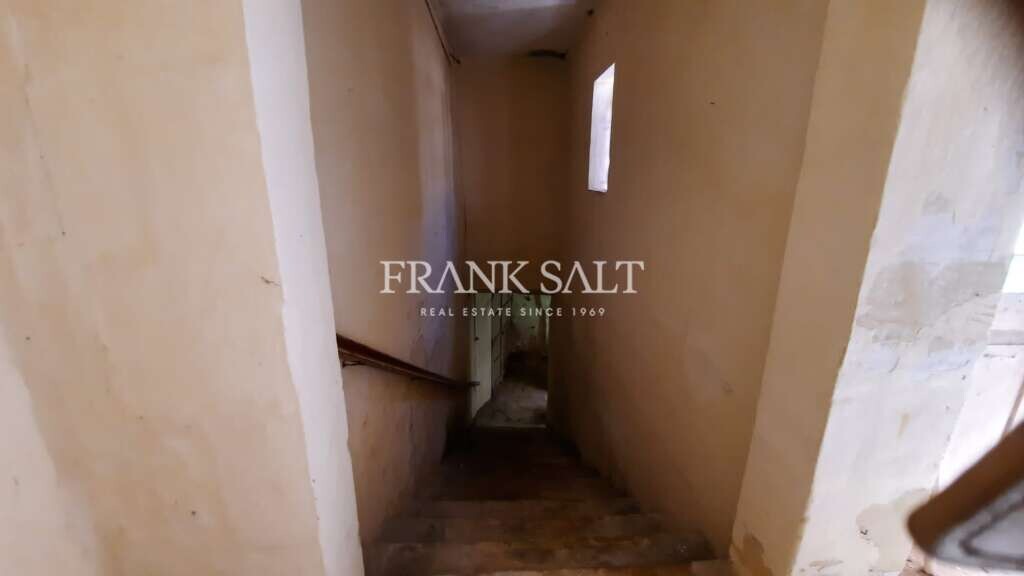 Gharb, Gozo, 3 Bedrooms Bedrooms, ,For Sale,FRSA-113924