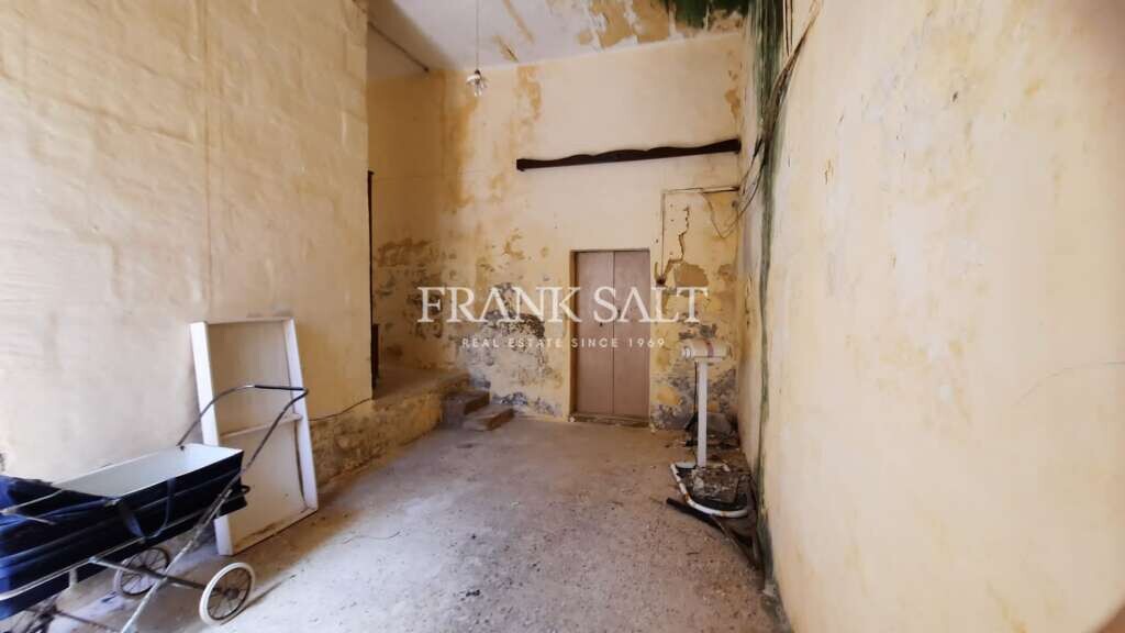 Gharb, Gozo, 3 Bedrooms Bedrooms, ,For Sale,FRSA-113924