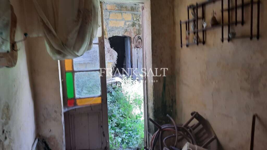 Gharb, Gozo, 3 Bedrooms Bedrooms, ,For Sale,FRSA-113924