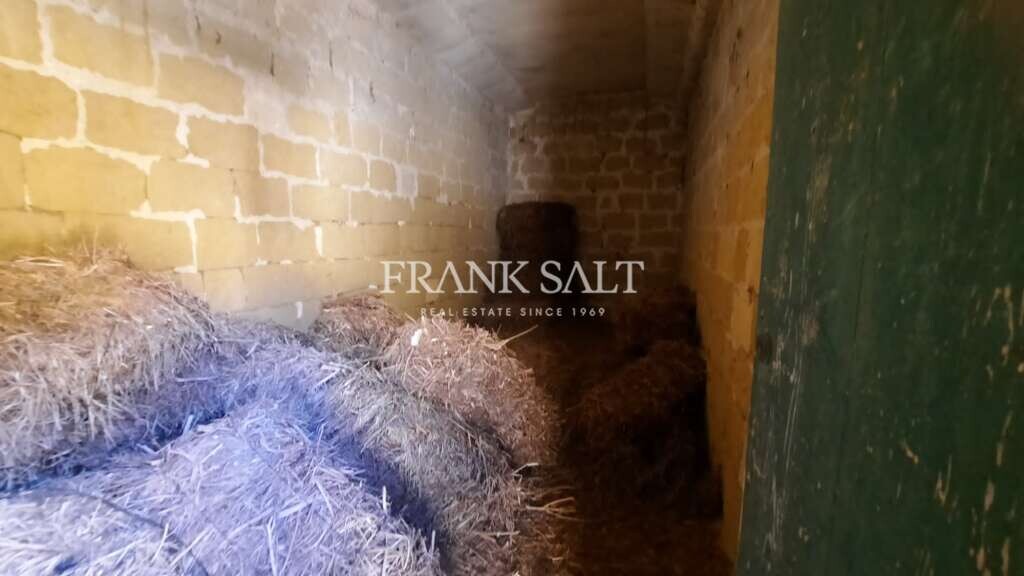 Gharb, Gozo, 3 Bedrooms Bedrooms, ,For Sale,FRSA-113924