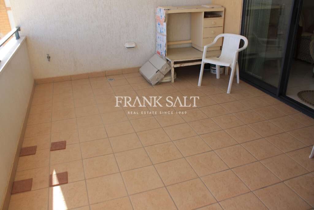 Xemxija, 3 Bedrooms Bedrooms, ,1 BathroomBathrooms,For Sale,FRSA-708670