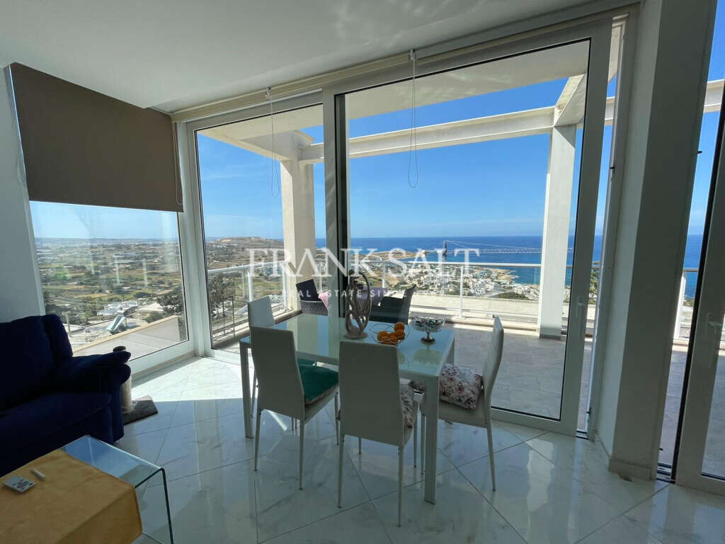 Madliena, 3 Bedrooms Bedrooms, ,4 BathroomsBathrooms,For Sale,FRSA-320967