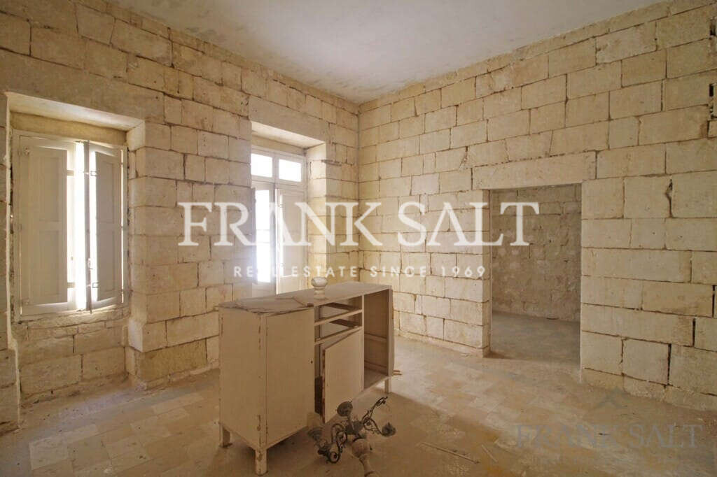 Vittoriosa, 3 Bedrooms Bedrooms, ,1 BathroomBathrooms,For Sale,FRSA-423825