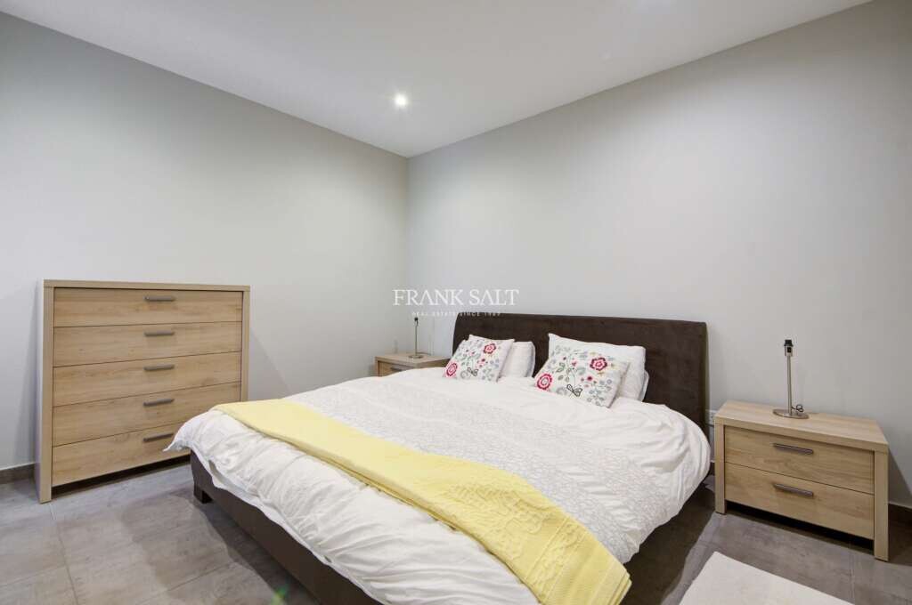 Tal-Ibrag, 3 Bedrooms Bedrooms, ,1 BathroomBathrooms,For Sale,FRSA-912095