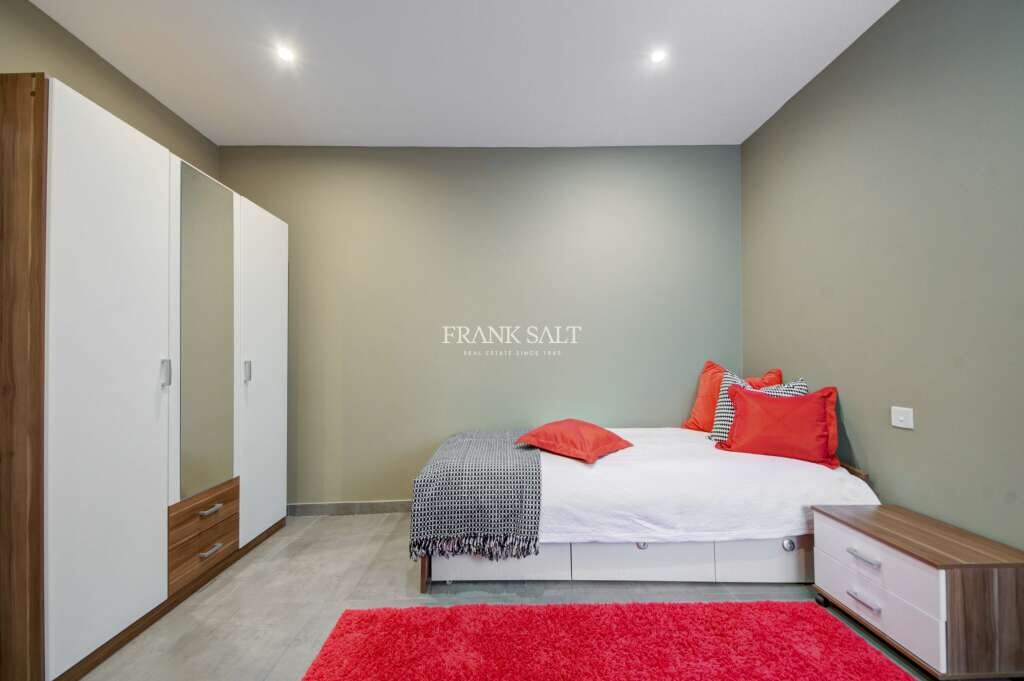 Tal-Ibrag, 3 Bedrooms Bedrooms, ,1 BathroomBathrooms,For Sale,FRSA-912095