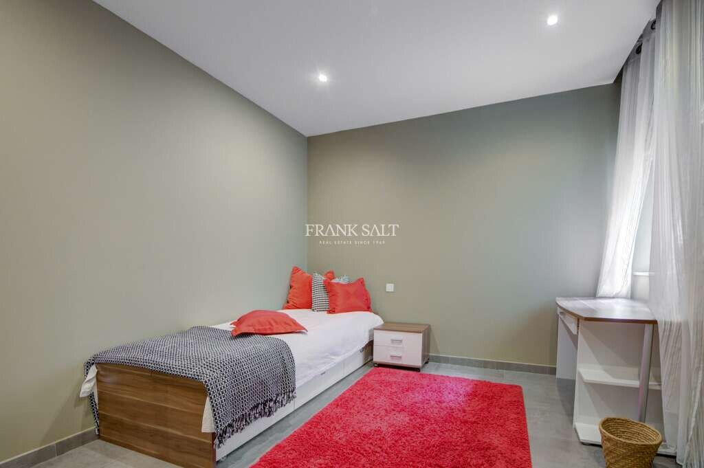 Tal-Ibrag, 3 Bedrooms Bedrooms, ,1 BathroomBathrooms,For Sale,FRSA-912095