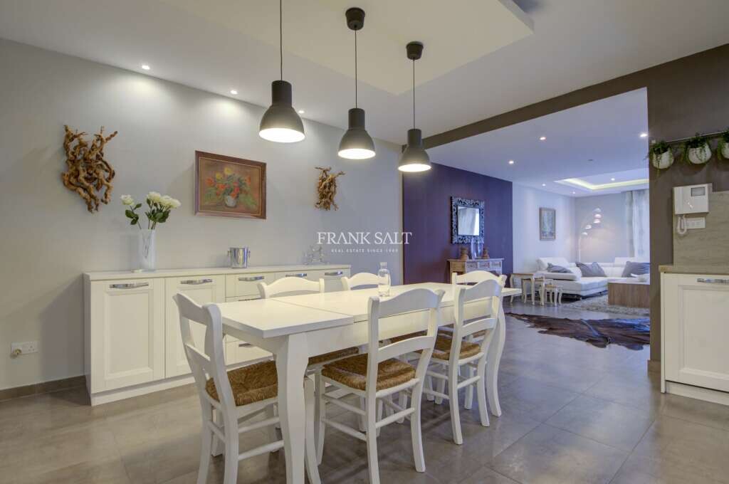 Tal-Ibrag, 3 Bedrooms Bedrooms, ,1 BathroomBathrooms,For Sale,FRSA-912095