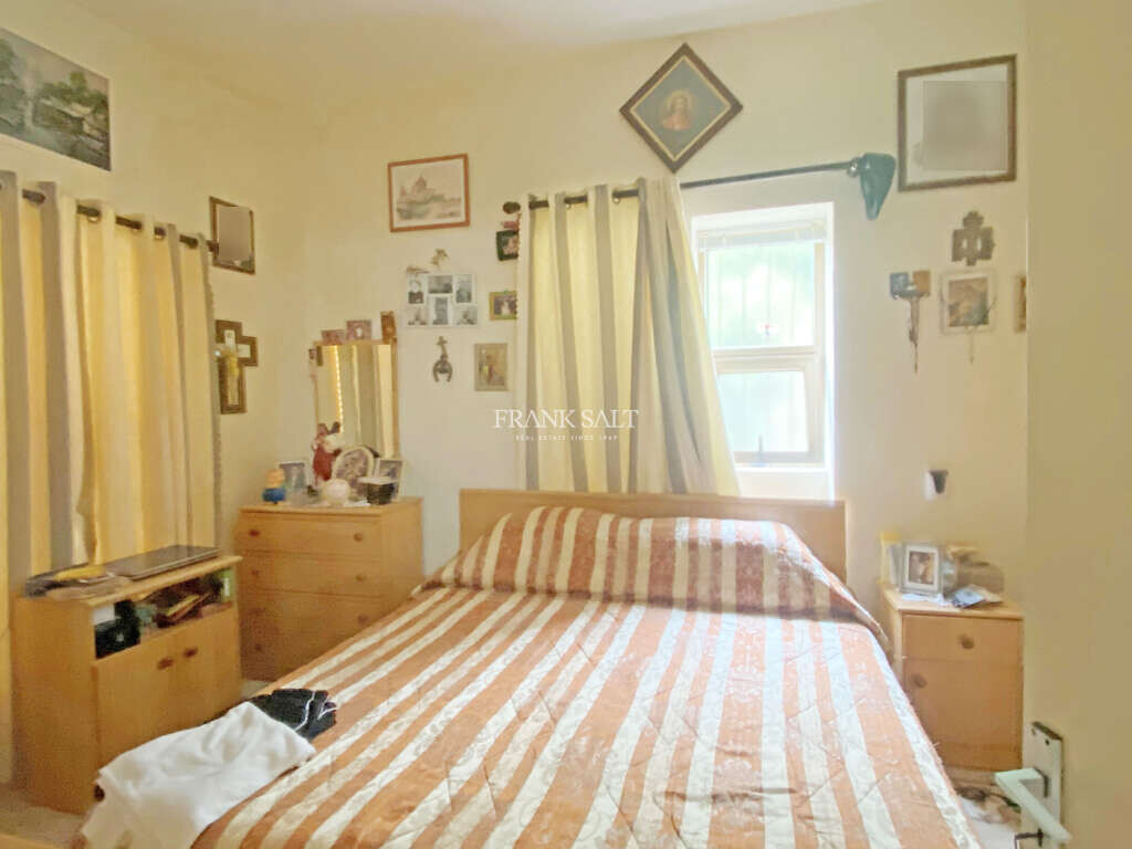 Rabat, 4 Bedrooms Bedrooms, ,For Sale,FRSA-818107