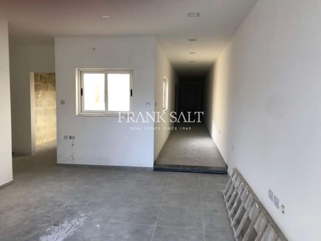 Birkirkara, 1 Bedroom Bedrooms, ,1 BathroomBathrooms,For Sale,FRSA-914535