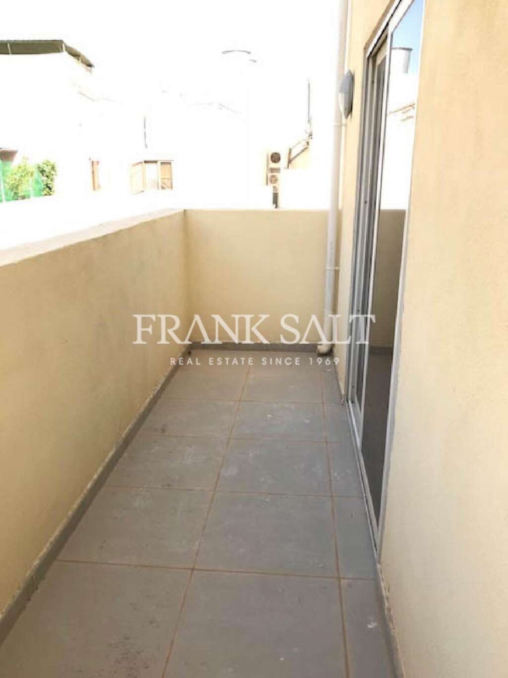 Birkirkara, 1 Bedroom Bedrooms, ,1 BathroomBathrooms,For Sale,FRSA-914535