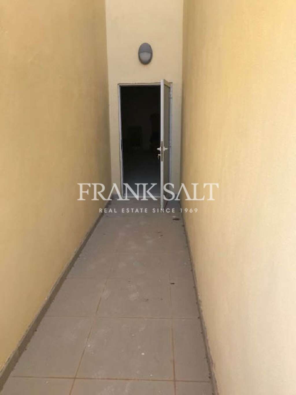 Birkirkara, 1 Bedroom Bedrooms, ,1 BathroomBathrooms,For Sale,FRSA-914535