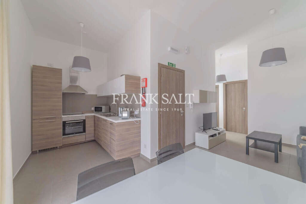 St Julians, 1 Bedroom Bedrooms, ,For Sale,FRSA-041304