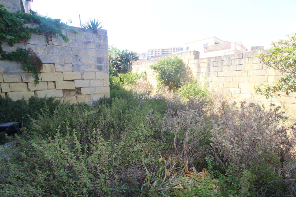 Ghajnsielem, Gozo, 3 Bedrooms Bedrooms, ,For Sale,FRSA-111046