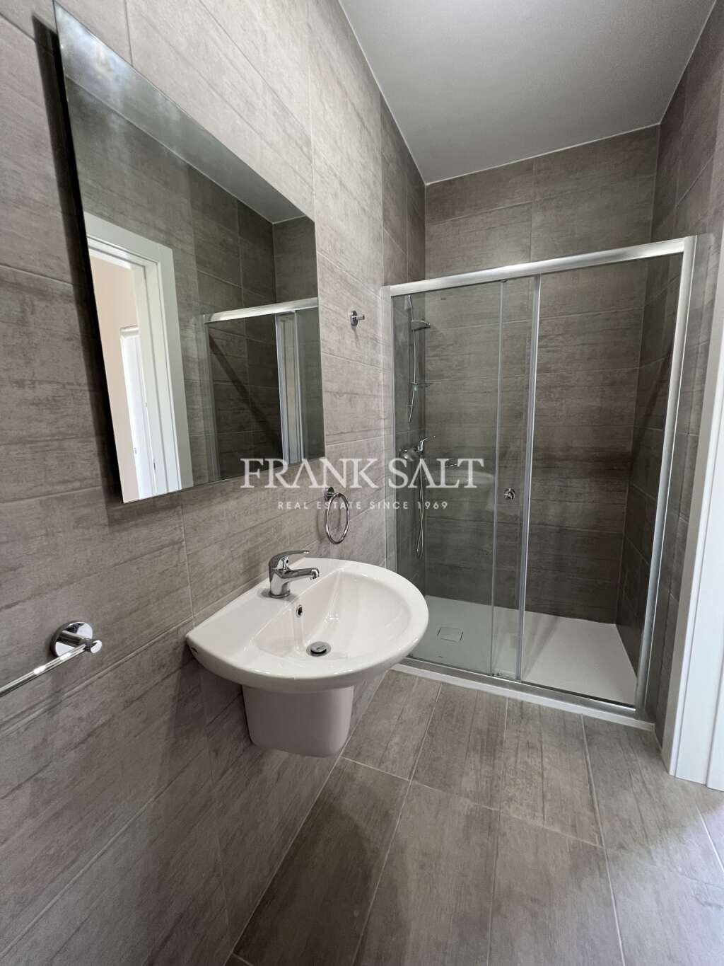 St Julians, 3 Bedrooms Bedrooms, ,1 BathroomBathrooms,For Sale,FRSA-041174