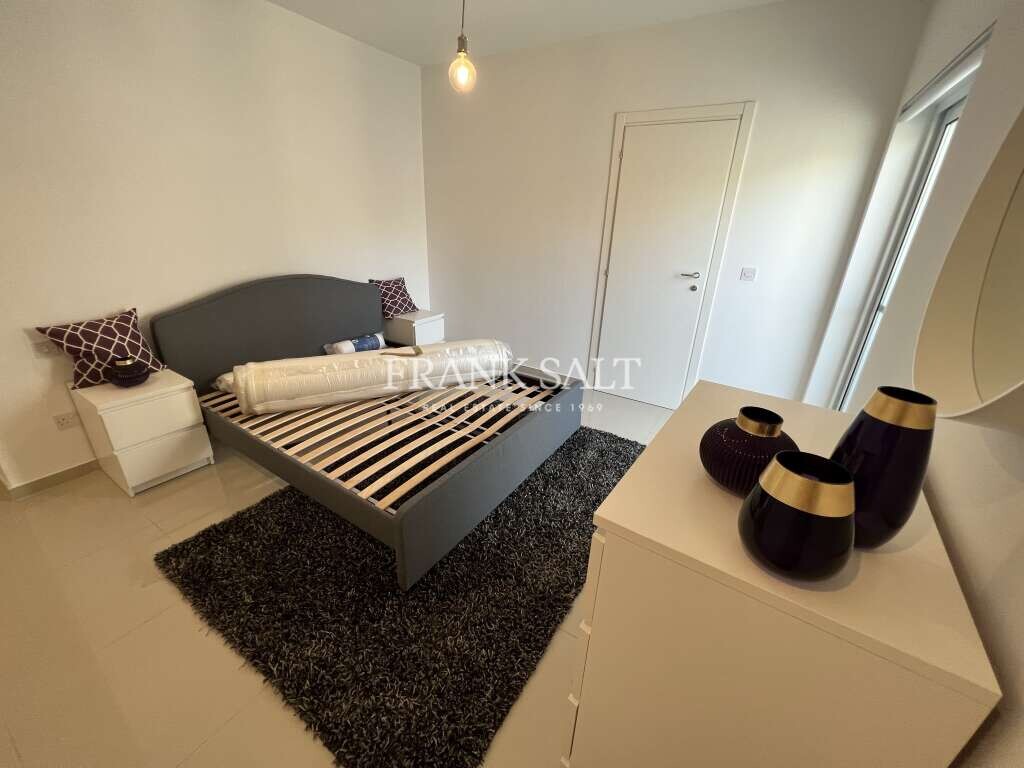 St Julians, 3 Bedrooms Bedrooms, ,1 BathroomBathrooms,For Sale,FRSA-041174