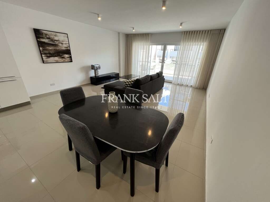 St Julians, 2 Bedrooms Bedrooms, ,1 BathroomBathrooms,For Sale,FRSA-041173