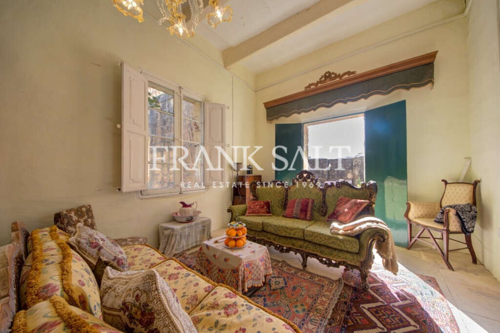 Zebbug, 8 Bedrooms Bedrooms, ,8 BathroomsBathrooms,For Sale,FRSA-453051