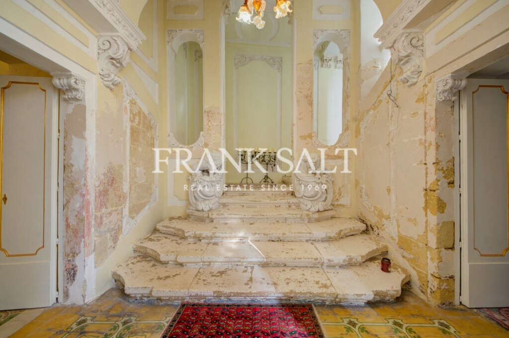 Zebbug, 8 Bedrooms Bedrooms, ,8 BathroomsBathrooms,For Sale,FRSA-453051