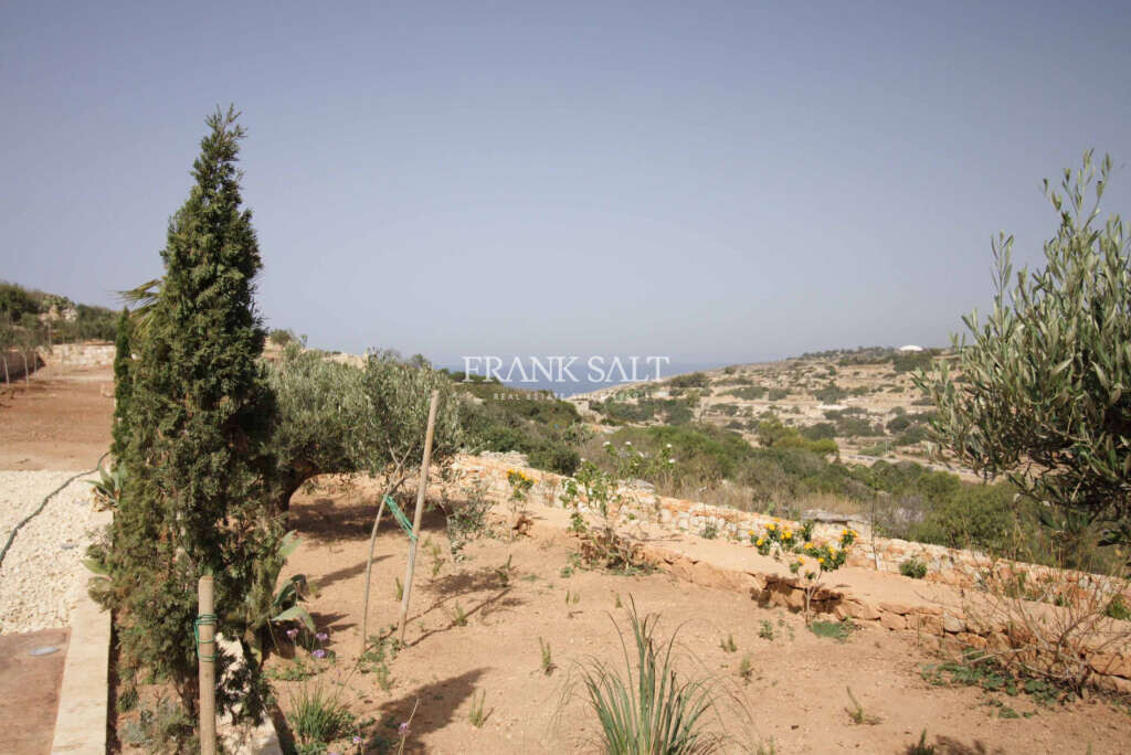 Zurrieq, 3 Bedrooms Bedrooms, ,1 BathroomBathrooms,For Sale,FRSA-040930