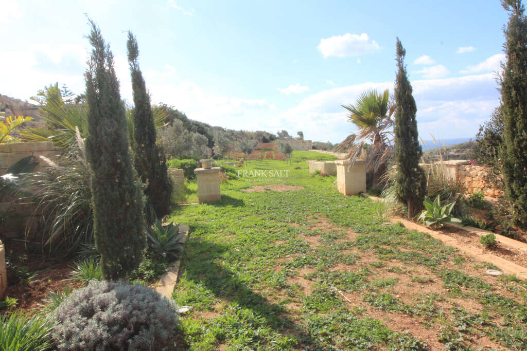 Zurrieq, 3 Bedrooms Bedrooms, ,1 BathroomBathrooms,For Sale,FRSA-040930