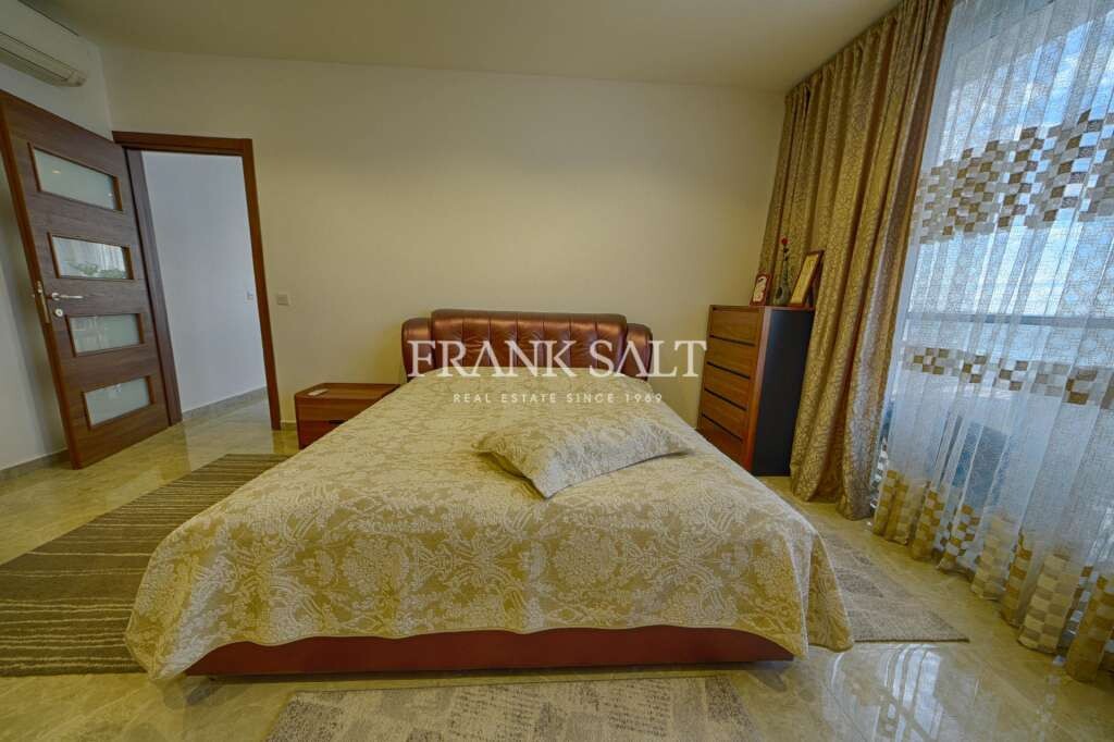 Gzira, 3 Bedrooms Bedrooms, ,2 BathroomsBathrooms,For Sale,FRSA-320398