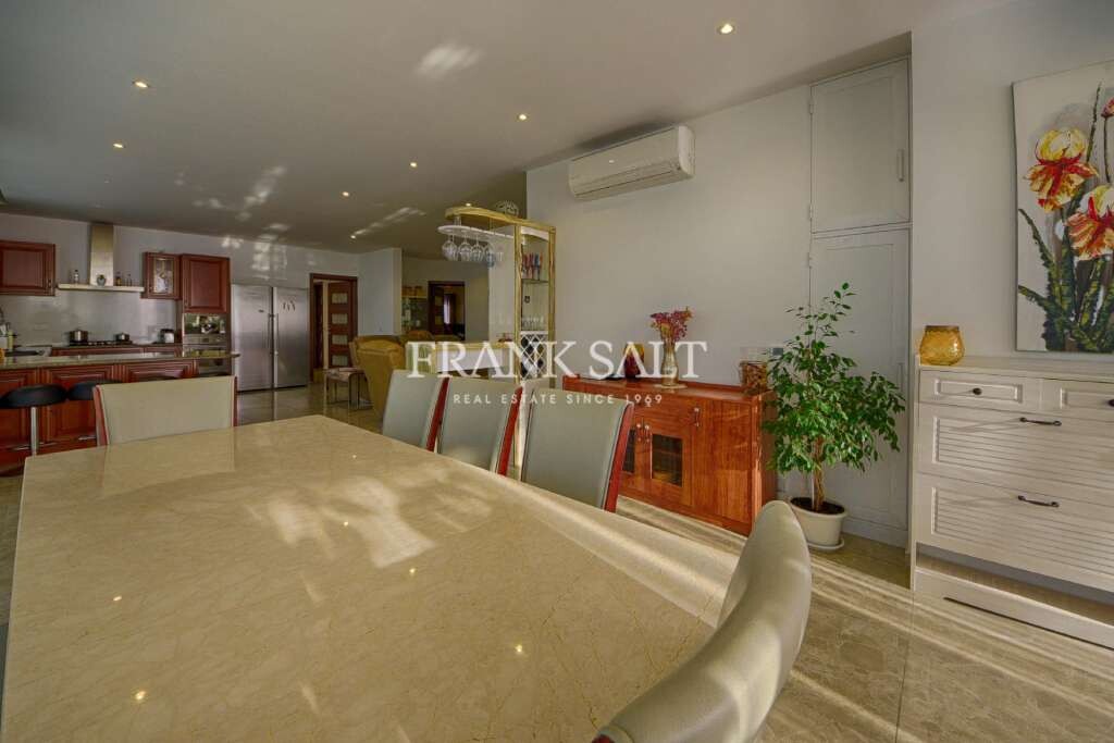 Gzira, 3 Bedrooms Bedrooms, ,2 BathroomsBathrooms,For Sale,FRSA-320398