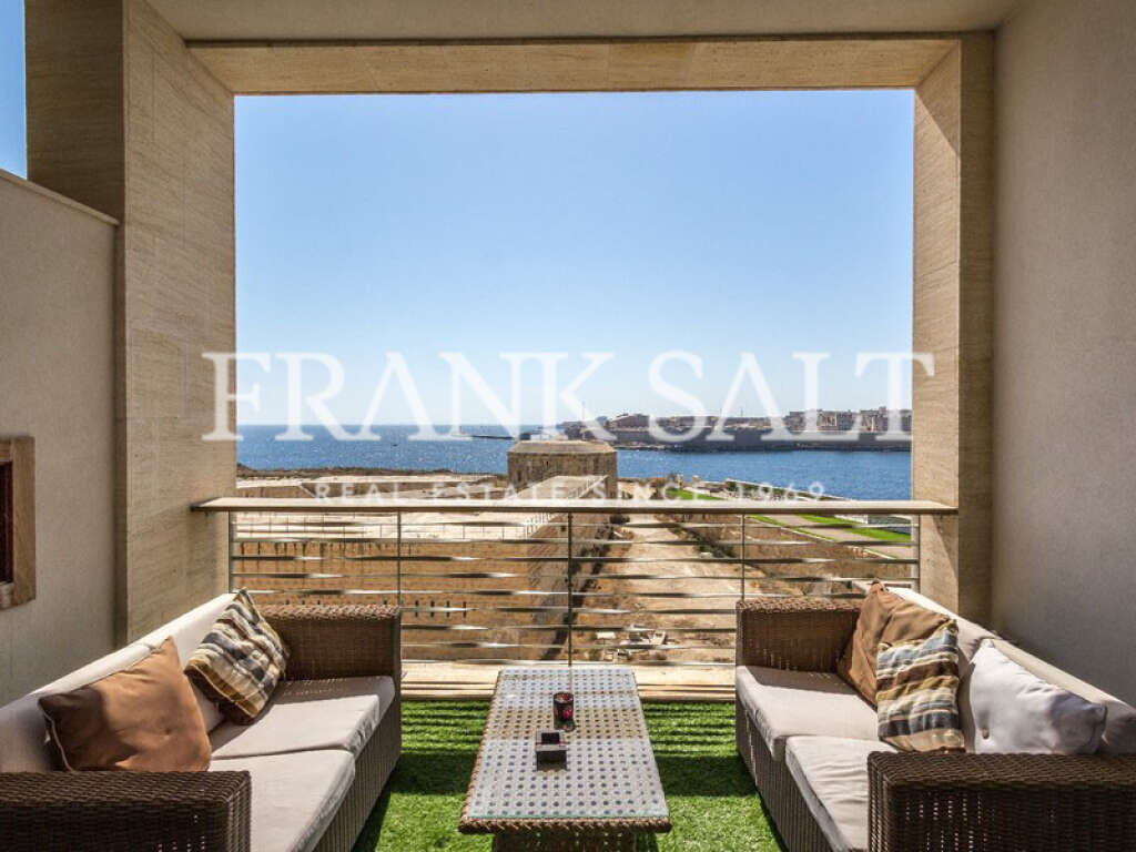 Tigne Point, 4 Bedrooms Bedrooms, ,2 BathroomsBathrooms,For Sale,FRSA-027097